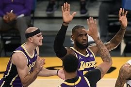 Lakers vs. Pelicans A Season Recap and Playoff Showdown